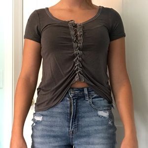 American Eagle short sleeve tie up shirt.